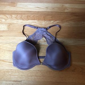Third Love Front Clasp Lace Back Bra.